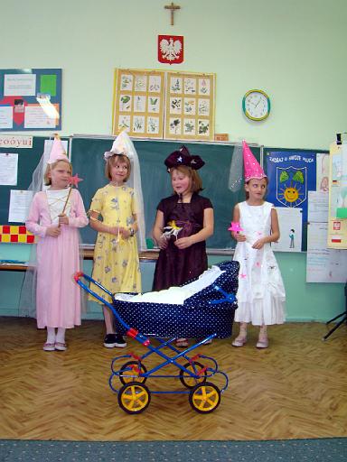 przedstawienie_1.jpg