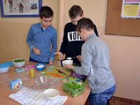 co mozna zrobic z salaty klasa 6a-9