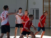 gminne zawody w pilke reczna dz i ch-136