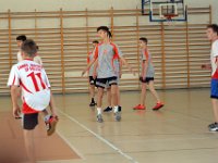 gminne zawody w pilke reczna dz i ch-70