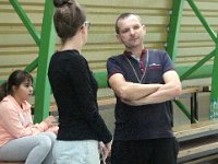 gminne zawody w pilke reczna dz i ch-18
