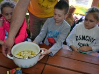 wycieczka kl IIa i IIb do pasieki w lipkach-81