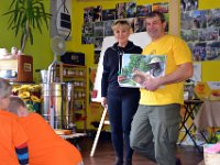wycieczka kl ia i Ib do pasieki w lipce-37
